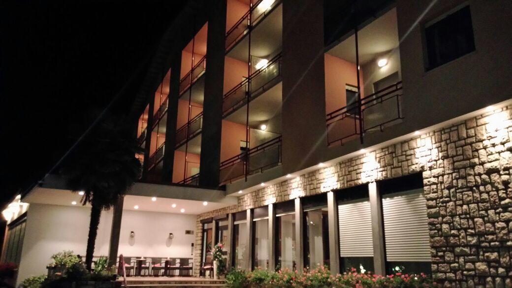 Hotel Levico Левико Терме Екстериор снимка
